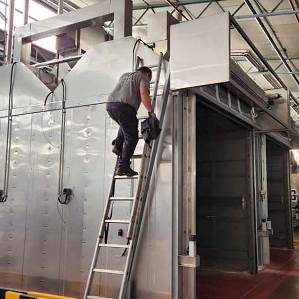 Conexión de vapor a cá,aras de curado de placas de plomo | Fabrica de baterías