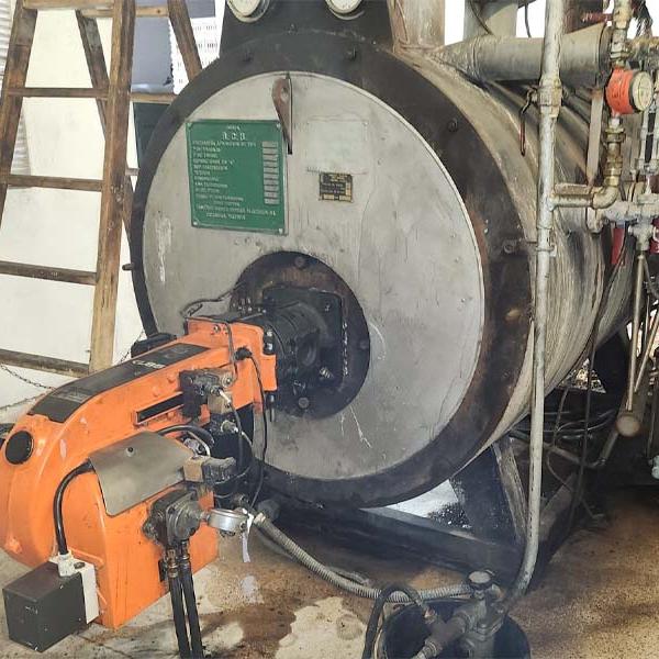 Reparación de Caldera en Fabrica de Quesos a punto de retomar actividad